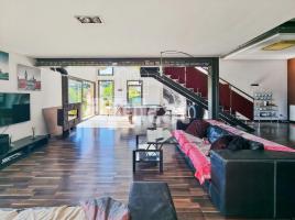  (unifamiliar adossada), 241 m², جديد تقريبا, Zona