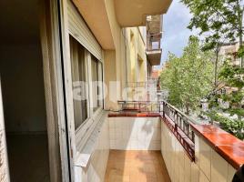 Piso, 91.00 m², cerca de bus y tren