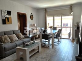 Pis, 85.00 m², 附近的公共汽車和火車, Calle de València