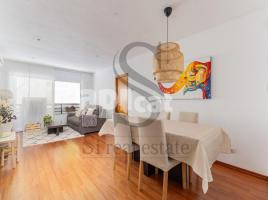 Pis, 94.00 m², prop bus i metro, Calle Industria