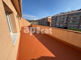 Àtic, 199.00 m², in der Nähe von Bus und Bahn