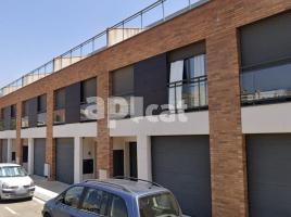 (unifamiliar adossada), 153.00 m², près de bus et de train