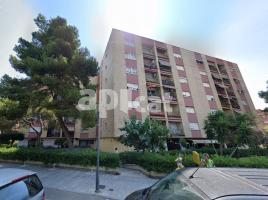 Piso, 101.00 m², cerca de bus y tren