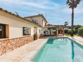 Houses (villa / tower), 468 m²