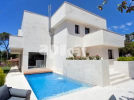  (unifamiliar aïllada), 568 m², جديد تقريبا, Calle Turo