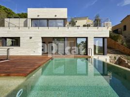 Casa (unifamiliar aislada), 331 m²