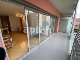 Pis a lloguer temporada , 70.00 m², prop bus i metro, Calle del Comte Borrell