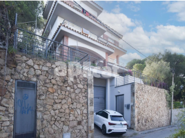  (xalet / torre), 325.00 m², Calle Garbí, 22