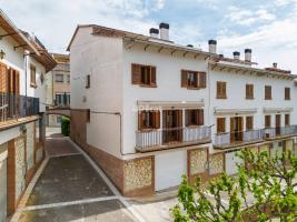 Detached house, 302.00 m²