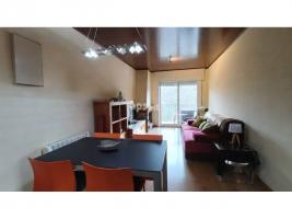 Pis, 51.00 m², presque neuf