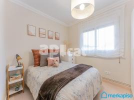 Piso, 82.00 m², cerca de bus y tren