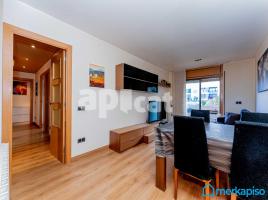 Piso, 72.00 m², cerca de bus y tren