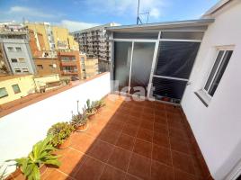 Àtic, 46.00 m², حافلة قرب والقطار