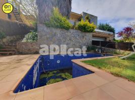Casa (unifamiliar aislada), 292.00 m², cerca de bus y tren, seminuevo