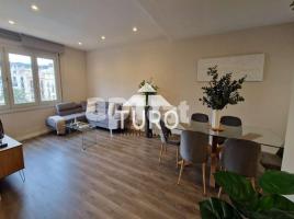 Piso, 102 m², seminuevo, Zona