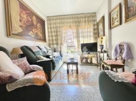 Pis, 70.00 m², près de bus et de métro, Calle de Guipúscoa