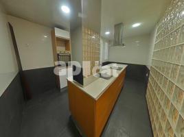 Pis, 87.00 m², prop de bus i tren