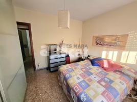 Piso, 98.00 m², cerca de bus y tren, MOLIVELL