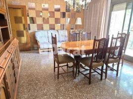 Pis, 106.00 m², prop de bus i tren