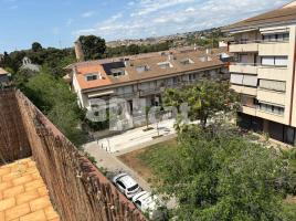 Àtic, 95.00 m², prop de bus i tren