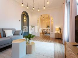 Piso, 124.00 m², cerca bus y metro, Centro