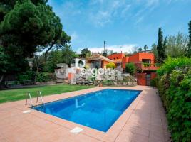  (unifamiliar adossada), 520 m², fast neu, Zona