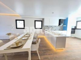  (unifamiliar aïllada), 570.00 m², presque neuf, Calle de Maria Aurèlia Capmany