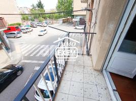 Pis, 83.00 m², près de bus et de train
