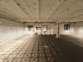 , 173.00 m², حافلة قرب والقطار