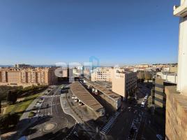 Квартиры, 130.00 m², pядом автобусный и железнодорожный, Calle D'Higini Angles