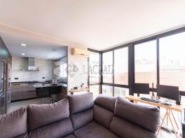 Piso, 126.00 m², cerca de bus y tren