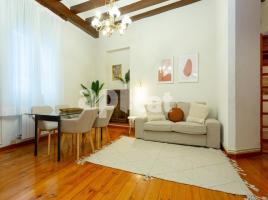 Piso, 80.00 m², cerca de bus y tren