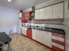Pis, 85.00 m², حافلة قرب والقطار