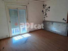 Pis, 55.00 m², على مقربة من الحافلات والمترو