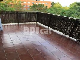 Flat, 131.00 m², near bus and train