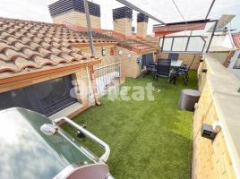 Dúplex, 114 m², seminuevo, Zona