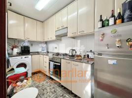 Pis, 52.00 m², حافلة قرب والقطار