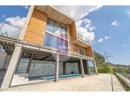 Unifamiliar aïllada, 270.00 m², presque neuf