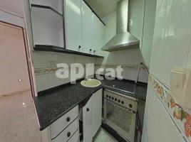 Piso, 54.00 m², cerca de bus y tren