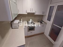 Pis, 87.00 m², près de bus et de train