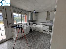 Casa (unifamiliar aislada), 188.00 m², cerca de bus y tren