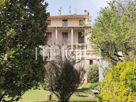  (xalet / torre), 880.00 m², 附近的公共汽車和火車