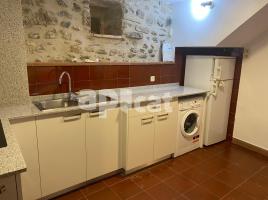 в аренду в Квартиры, 50.00 m², pядом автобусный и железнодорожный