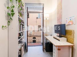 Flat, 48.00 m², close to bus and metro