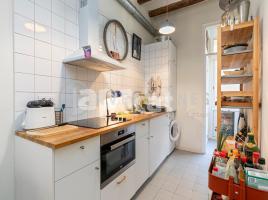 Flat, 48.00 m², close to bus and metro