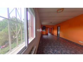 Unifamiliar aïllada, 447.00 m²
