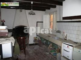  (unifamiliar aïllada), 452.00 m², près de bus et de train