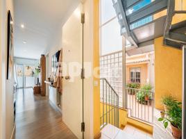 Pis, 94.00 m², près de bus et de train, presque neuf