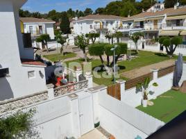  (unifamiliar aïllada), 87.00 m², حافلة قرب والقطار