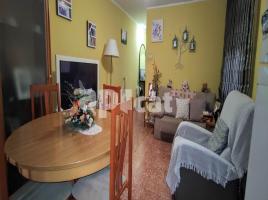 Pis, 60.00 m², prop de bus i tren